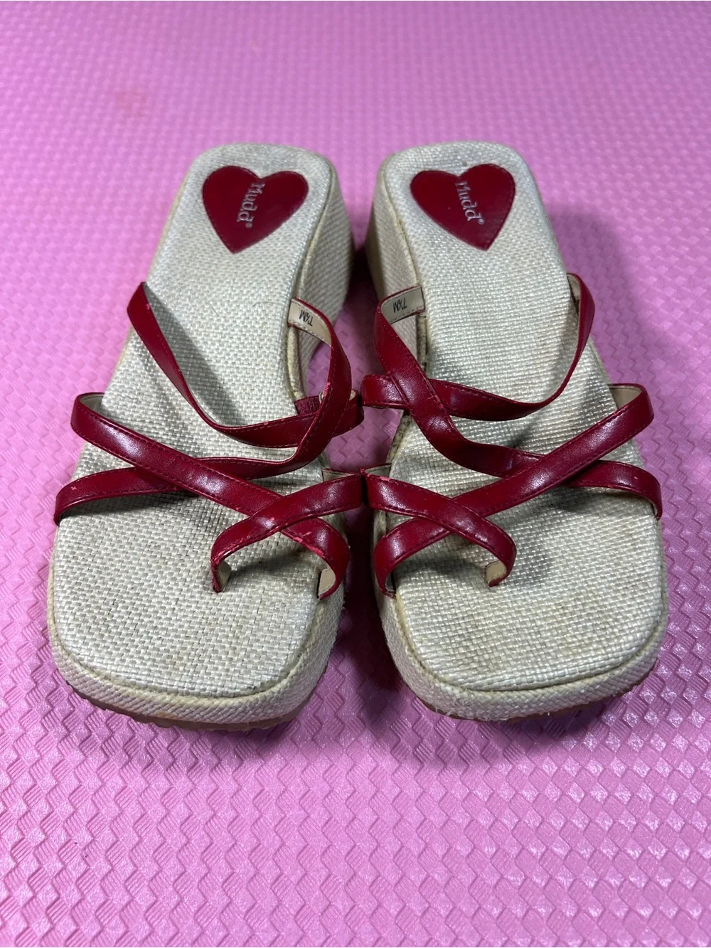 Y2K Mudd red and beige strappy platform wedge sandals 7.5